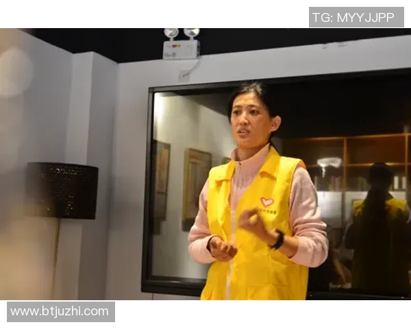 王娜独家揭秘足球技巧与心得分享助你提升球技与战术理解 王娜独家揭秘足球技巧与心得分享助你提升球技与战术理解